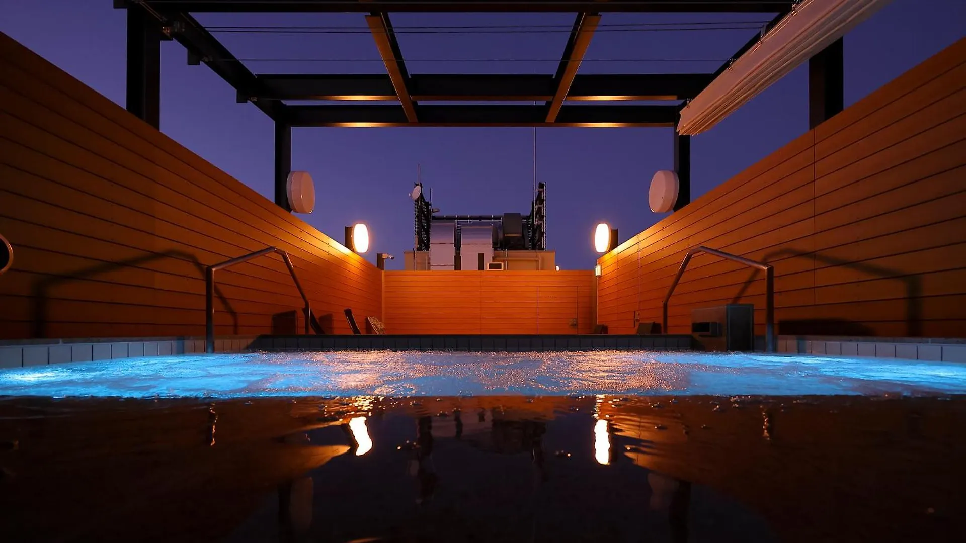 Sauna & Capsule Hotel Rumor Plaza Киото Япония