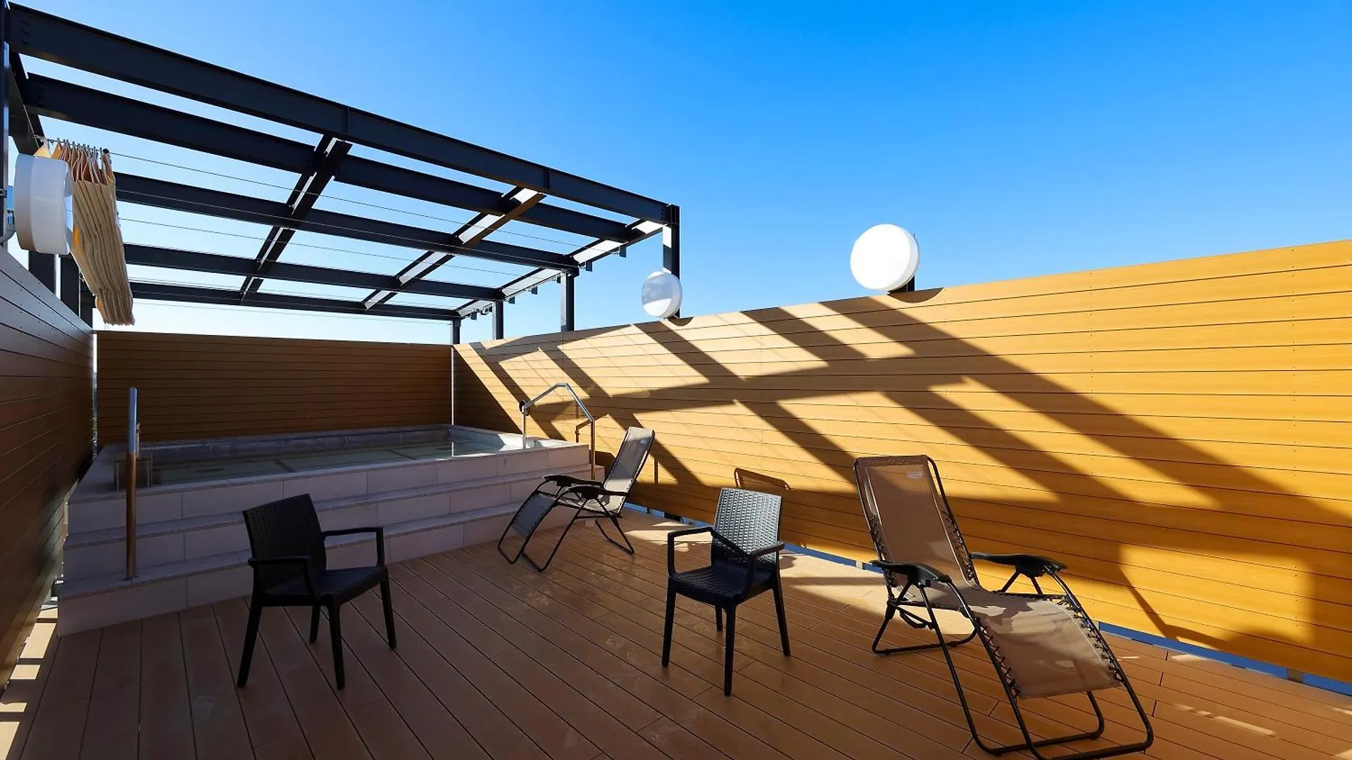 Sauna & Capsule Hotel Rumor Plaza Киото