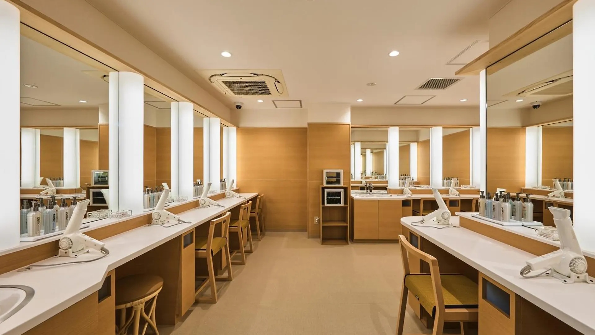Sauna & Capsule Hotel Rumor Plaza Киото