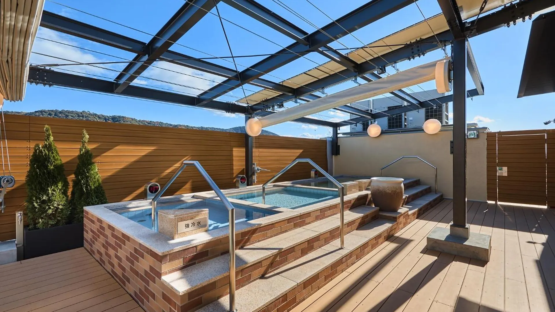 Sauna & Capsule Hotel Rumor Plaza Киото